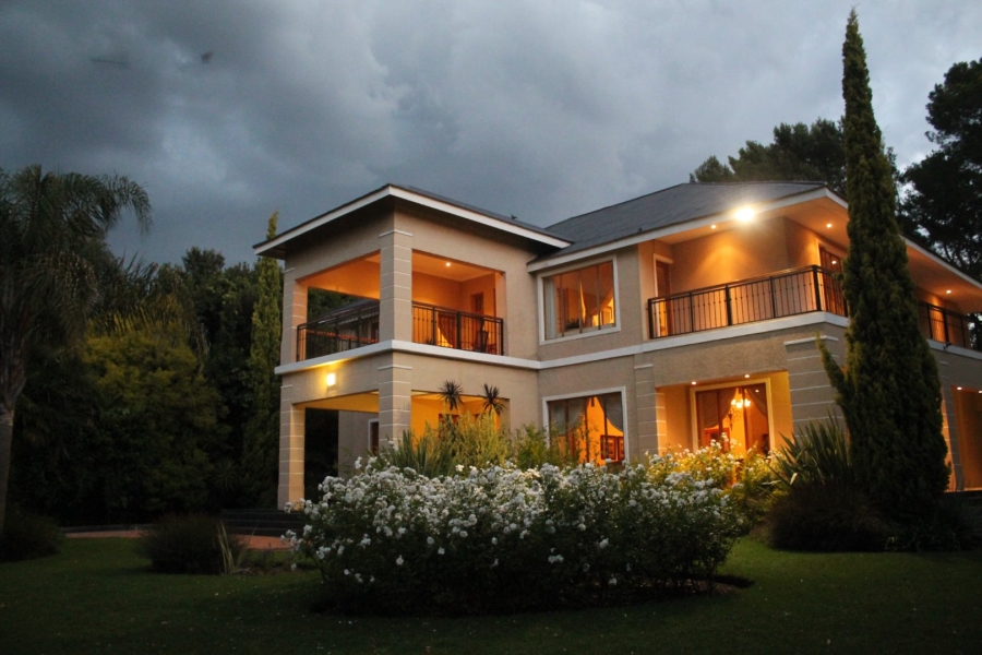 5 Bedroom Property for Sale in Waverley Free State